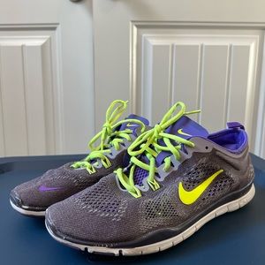 Nike Women’s Free TR Fit 4 Running training Size 10